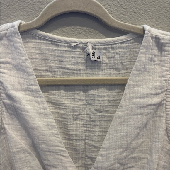 Princess Polly Top - Picture 2 of 6